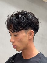 フィフスパーク(fifth PARK)&nbsp;渋谷ラルフカールスペインカールメンズカットセンターパート