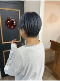 大人マッシュショート×ぺールブルーカラー