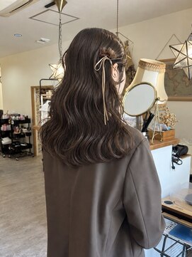 ナビ(nabi) ハーフツインアレンジ
