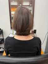 モデロ(Modelo) くびれボブで叶える大人の軽やか美シルエット