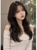 ロングヘア　レイヤーカット　大人ヘア韓国　ベージュカラー
