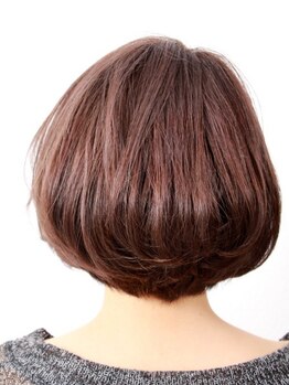 ヘアーフリージー(Hair Freasy)の写真/優しく染めあげ美しい髪へ。傷まず・臭わず・低刺激の《和漢カラー》で潤い溢れる艶感をご体感ください♪