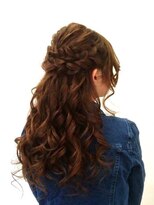 リリィー(LILY)&nbsp;【LILY】ブライダル風ハーフアップアレンジ