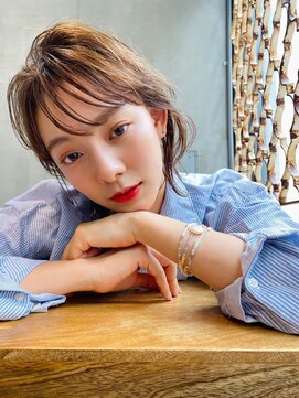 アルテ(ARTE) 【ARTE表参道/青山】小顔レイヤー×シアベージュ×艶カラー