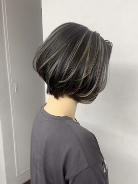 ヴィフ 大船(VIF) ハイライトカラーケアブリーチダブルカラーショートヘアボブ