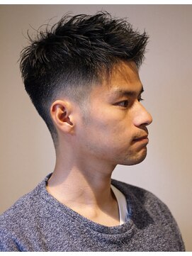 ポルテオムプレス(PORTE HOMME PRES) 刈り上げとアップバングベリーショート