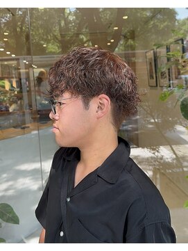 シアン 矢場町店(CYAN.) ブリーチなしライトブラウン×ツイスパ