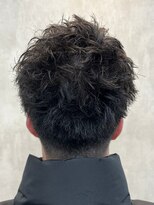 インフィニィト ネオ(INFINITO NEO) ツーブロックベースのスパイキーセット