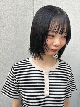 プシュケ(PSYCHE) 20代30代40代レイヤーシースルーバング黒髪ミディアム