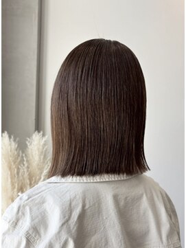 ソア(soar) 切りっぱなしボブ