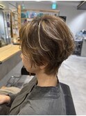 クセ毛さん×ショート×白髪ぼかし