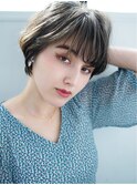 ショートヘアことりベージュニュアンスカラー前髪ありパーマ銀座