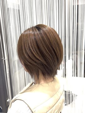 アース 名駅サンクチュアリ(HAIR&MAKE EARTH) 美人ショートストレート