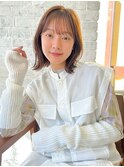 外はねボブ×ライトベージュ×シースルーバング