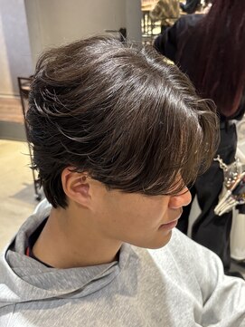 ボンドストーリールミエール(Bond Story lumiere) ニュアンスパーマカルマパーマ毛流れパーマ毛流れセンターパート