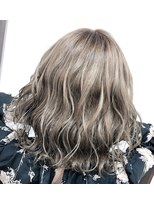 ワンズ 徳行店(ONE'S)&nbsp;ホワイトグレージュ