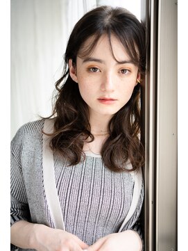 マグノリア オモテサンドウ(MAGNOLiA Omotesando) エアウェーブでかけるベビーバング浮遊感ルーズウェーブ