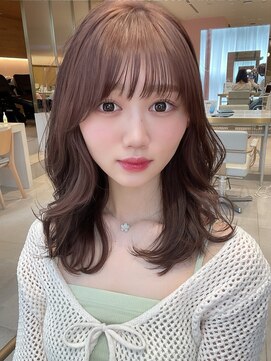 アフロートリノ(AFLOAT Leino) レイヤーカットとモテ髪の顔まわり