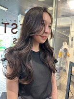 ヘアーアンドメイク ビス(HAIR&MAKE bis) 韓国風レイヤーカット　ワンホンヘア　【青柳みゆ】