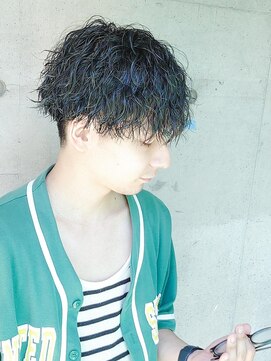 ヒート トウキョウ 目黒店(HEAT TOKYO) ツイスパセンターパートマッシュ波巻きダウンパーマメンズ目黒