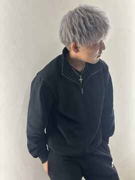 ジンクヘアーセカンド(ZiNK HAIR2nd) ホワイトシルバー×スパイキーショート