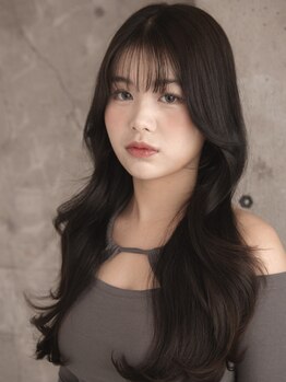 アッシュ 池袋店(Ash)の写真/様々な髪質に合わせて髪を美しい状態へと導く、一流の薬剤と深い知識をもつ優秀なスタイリストが的確に提案