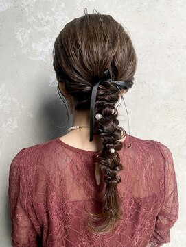 コトナ(kotona) 編み下ろしヘアセット結婚式ヘアセット三つ編みヘアセット結婚式