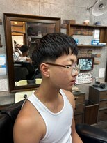 アールズ ヘア(R's hair) MEN’S HAIR/サーフカール/刈り上げセンターパート/印西