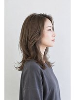 ベルス(bellus)&nbsp;前髪なし×大人ハイレイヤー　20代　30代　40代