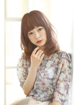 ルカ(Luca) 少女のような愛らしさ × ラテカラー♪