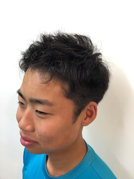 バーバーショップ イトー 中学生カット
