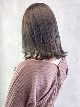 アイティー バイ アルバム 中野店(IT by ALBUM) グレージュロブ_ウェーブパーマフォギーベージュ耳かけ_ba279353