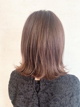 シェリッシュ ノース(Sheriche North) 伸ばしかけスタイル×ピンクグレープ