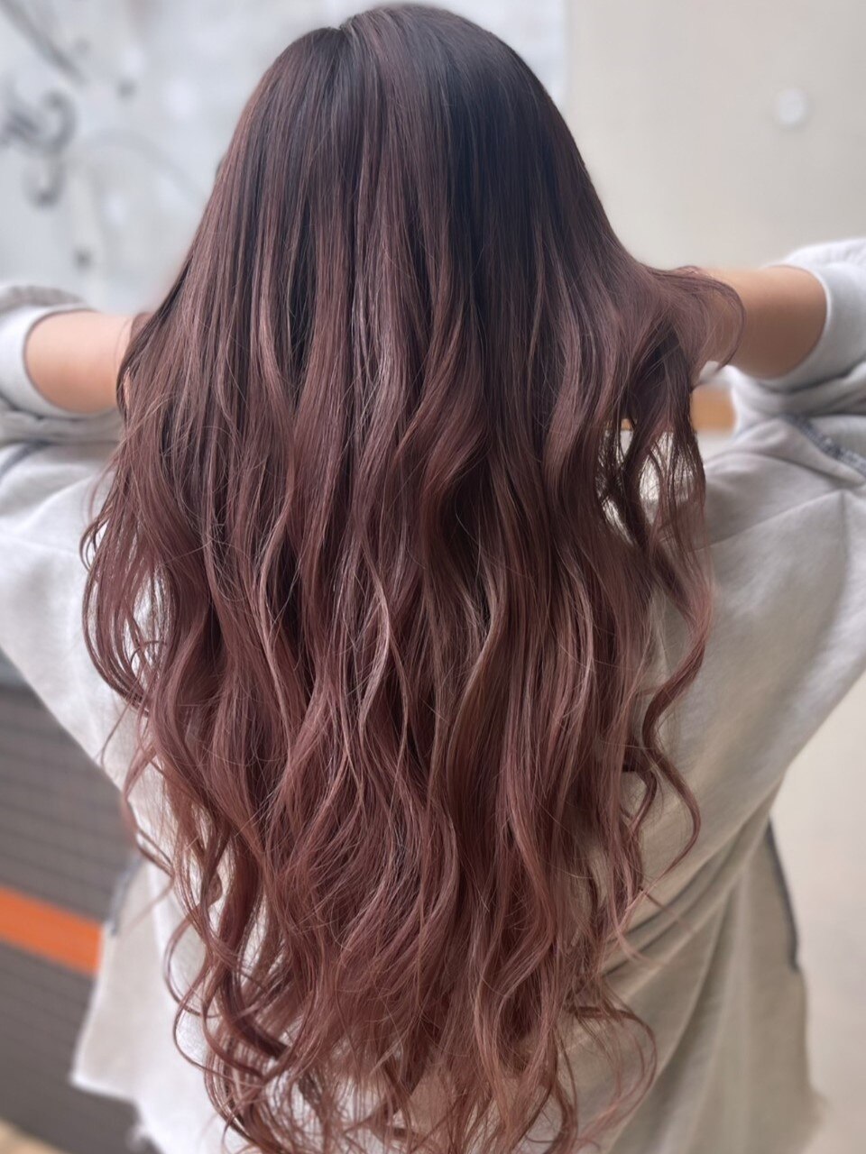 2025年春】グラデーション ブラウンの髪型・ヘアアレンジ|九州 2025年春】グラデーション ブラウンの髪型・ヘアアレンジ|九州