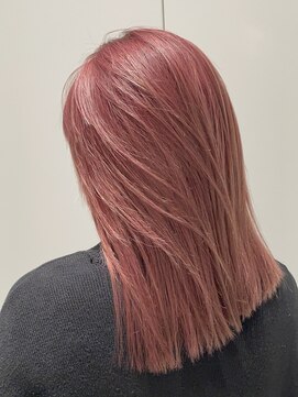 アルティファータ(artifata) 暖色カラー　ブリーチ　ハイトーン　ピンクカラー