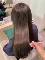 ステア ケース(stair case)&nbsp;艶々ストレート縮毛矯正髪質改善カット