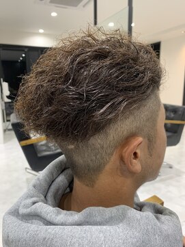 ディティール(Detail) くせ毛活かし×2ブロックショート