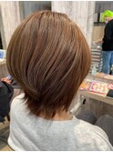 自然な艶感の冬カラー 大人かわいいくびレイヤーボブ