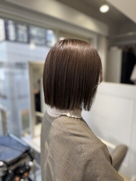 シーン(seen) ブリーチなし ツヤと透明感ミルクティー 韓国風ボブ 忠願寺