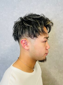 アストロ(ASTRO) 10代20代無造作パーマツーブロック ホワイトメッシュ