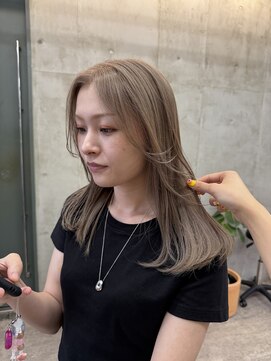 ソルトウォーター(SALT WATER) グレージュカラー ブリーチあり