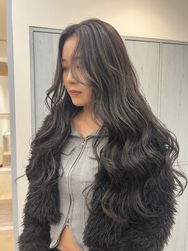 ロテ(LOTE.) 黒髪/クラゲヘアー/オリーブグレー/小顔/ココアベージュ/一宮