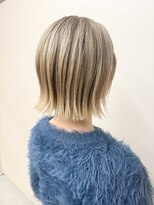 ベック ヘアサロン(BEKKU hair salon)&nbsp;大人可愛くあか抜けるアッシュベージュ×外はねボブ20代30代40代