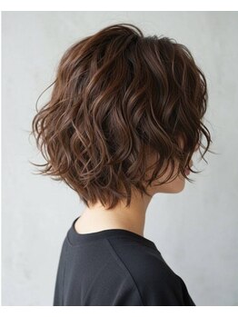 ムー(MUH)の写真/朝のセットが楽になる◎ダメージレスで理想のヘアへ導くパーマ技術が自慢♪