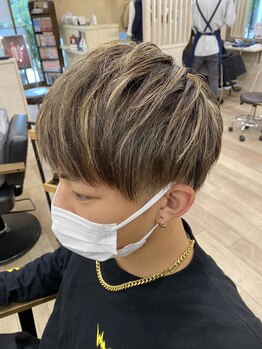 ベルコ(belco.nico)の写真/学生から大人、パパまで通えるサロン。眉カット＆ヘッドスパで自信ある表情へ♪