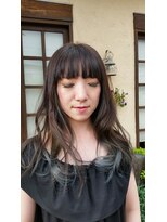 サロン ド ビューティー ラ デュース&nbsp;アッシュでインナーカラー