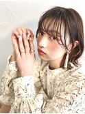 女性らしい『シースルーバンク』外ハネミディ【イメチェン】
