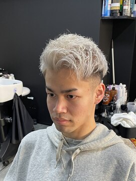 ワム(wom) ホワイトカラー フェード