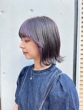 リノ(Lino) 10代20代【インナーカラー】ラベンダーグレージュ 外ハネボブ