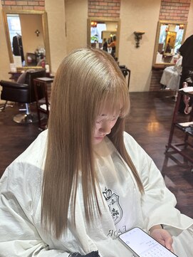 フェイバー 赤坂店(FAVOR) ミルクティーベージュ